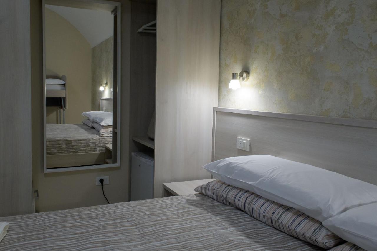 Beatus Viator Guest House Рим Екстериор снимка
